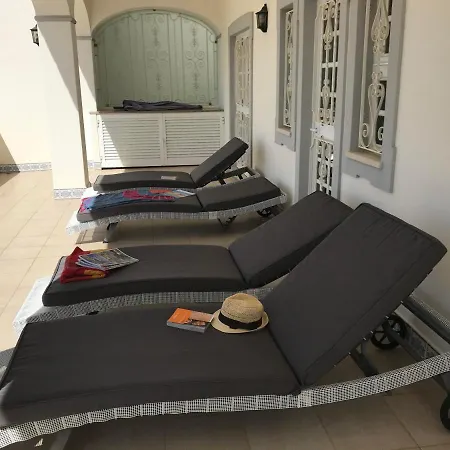 Villa Corniche, Privee, 4 Suites, Vue Mer, Piscine Au Sel, Chauffee Et Couverte