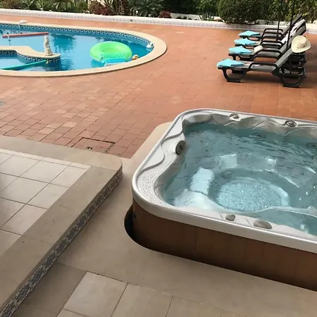 Villa Corniche, Privee, 4 Suites, Vue Mer, Piscine Au Sel, Chauffee Et Couverte *